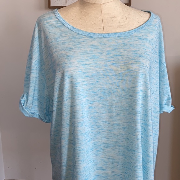 Women Within 1X (22/24) T-shirt - Picture 2 of 7